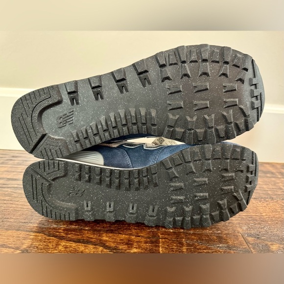 New Women's 574 Classic New Balance Navy & Gray Shoes Sneakers WL574EVN - US 11 - Picture 13 of 15